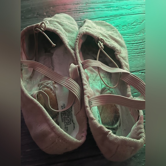 Broken-in / Well Used & Worn Ballet Flats - Collector’s Item - Picture 9 of 9